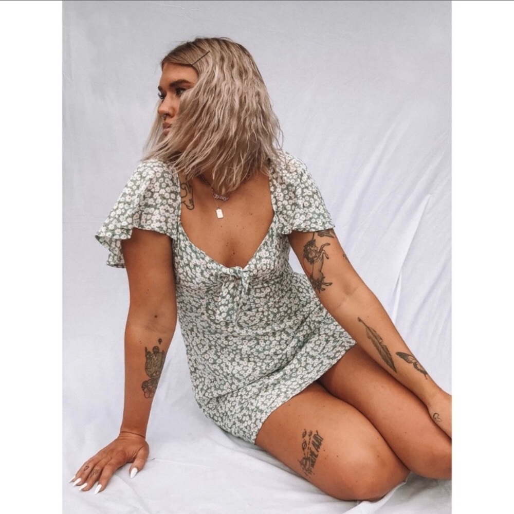 Princess Polly /I’m not a Lover, Flower dress ✨